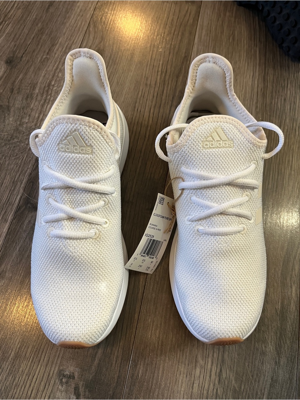 adidas cloud foam pure white sneakers women size 8 NEW
